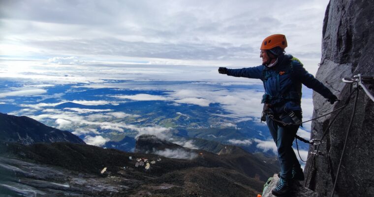 Jak zdobyć najwyższy szczyt Borneo – Mount Kinabalu?